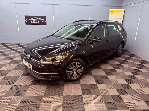 Used Volkswagen Golf 2017 for sale - 76152500: Photo 2