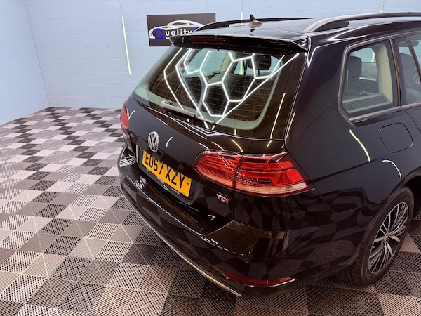 Used Volkswagen Golf 2017 for sale - 76152500: Photo 34
