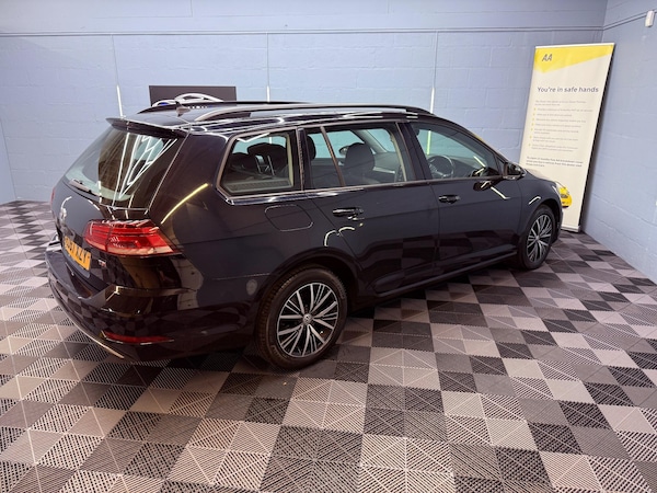 Used Volkswagen Golf 2017 for sale - 76152500: Photo 50
