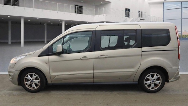 Used Ford Grand Tourneo Connect 2014 for sale - 76259513: Photo 4