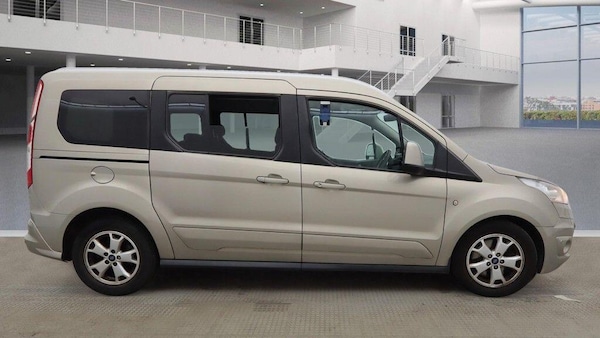 Used Ford Grand Tourneo Connect 2014 for sale - 76259513: Photo 5