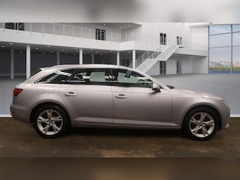 Used Audi A4 Avant 2016 for sale - 76597441: Photo