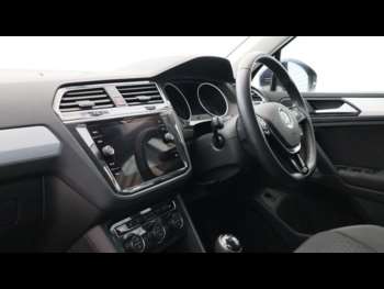 Used Volkswagen Tiguan 2019 for sale - 74967387: Photo