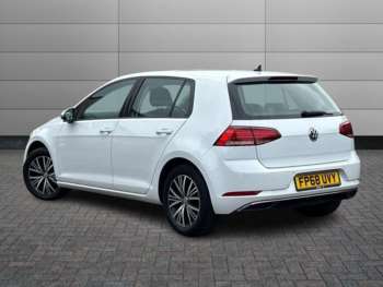 Used Volkswagen Golf 2018 for sale - 74791439: Photo