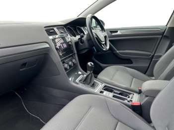 Used Volkswagen Golf 2018 for sale - 74791439: Photo