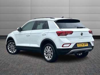 Used Volkswagen T-Roc 2024 for sale - 74178238: Photo