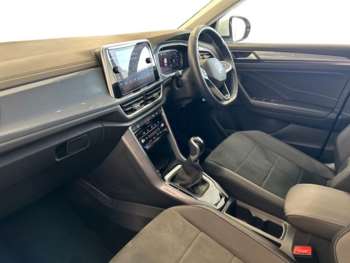 Used Volkswagen T-Roc 2022 for sale - 74927226: Photo