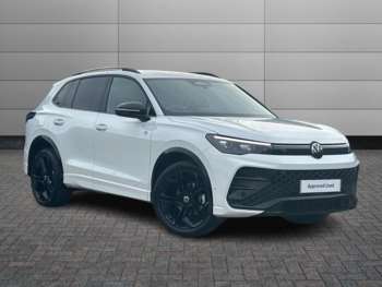 2025 - 1.5 eTSI (150ps) R-Line DSG Automatic 5-Door