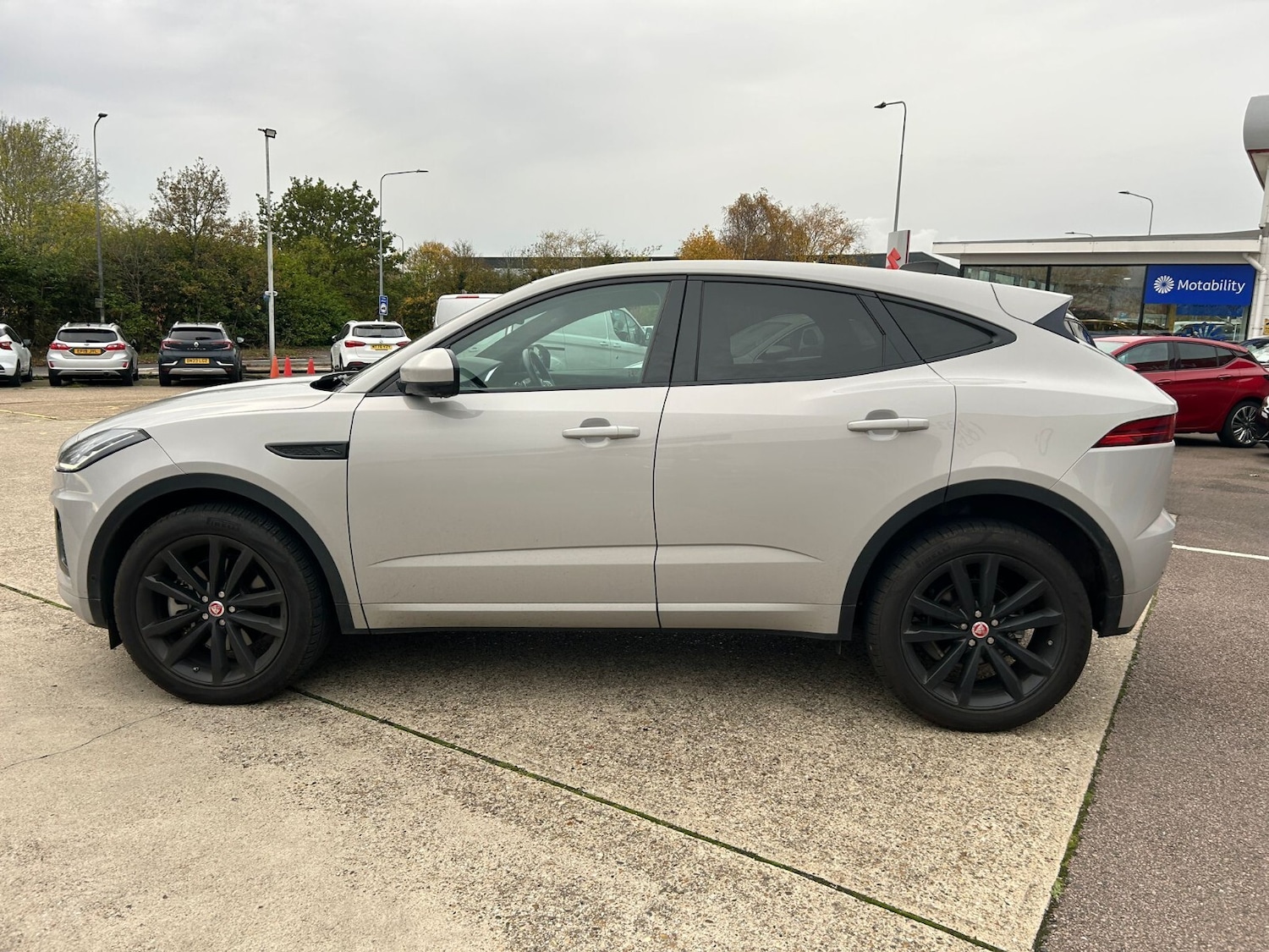 Used Jaguar E-Pace 2021 for sale - 76461435: Photo 4