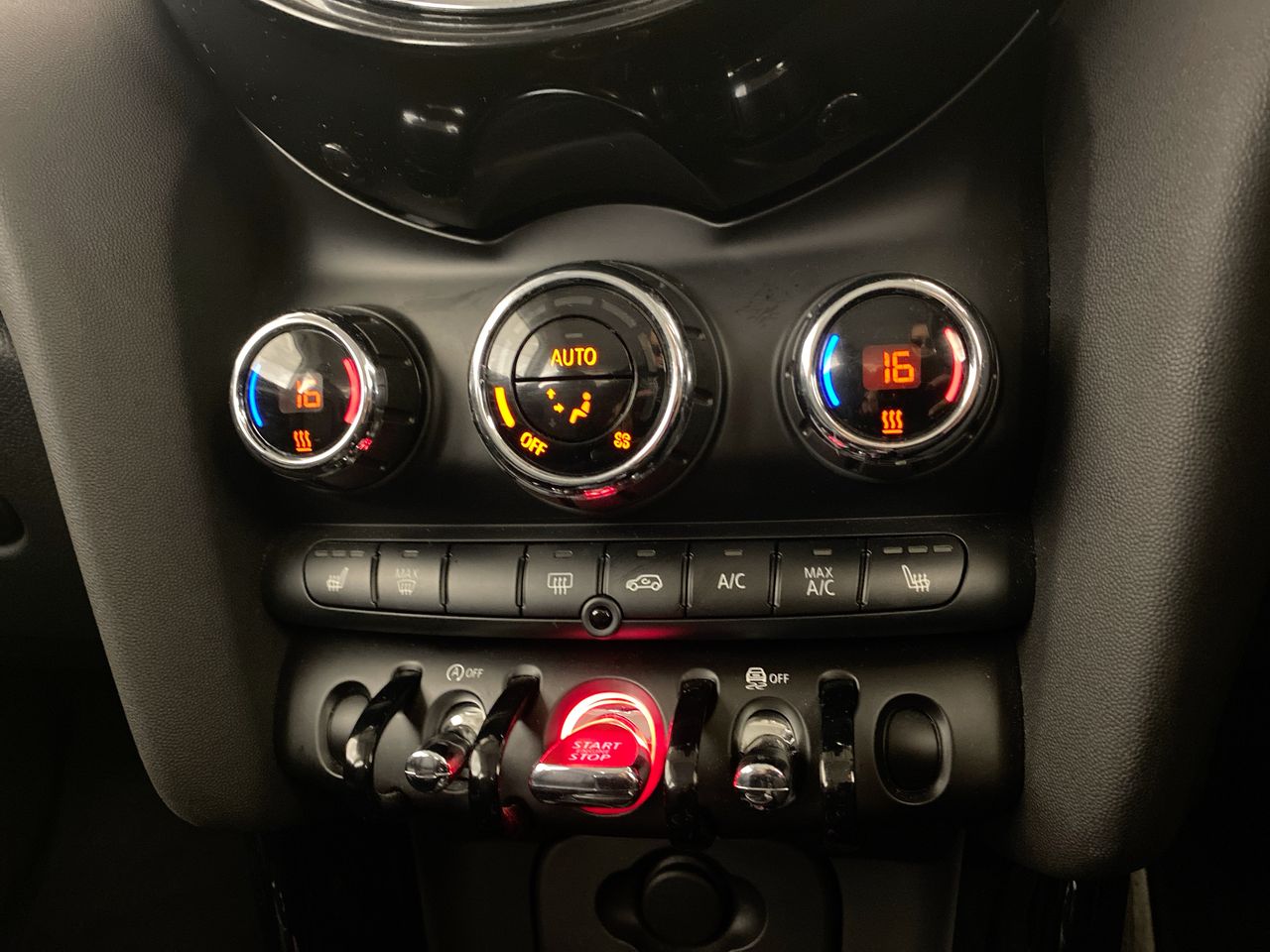 Used MINI Hatch 2019 for sale - 76461451: Photo 19