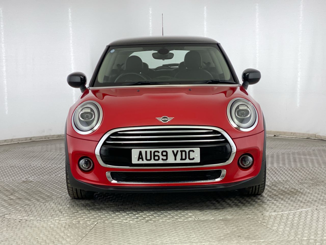 Used MINI Hatch 2019 for sale - 76461451: Photo 2