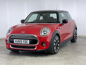 Used MINI Hatch 2019 for sale - 76461451: Photo
