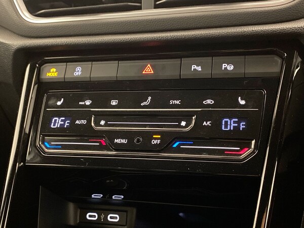 Used Volkswagen T-Roc 2023 for sale - 75894816: Photo 21