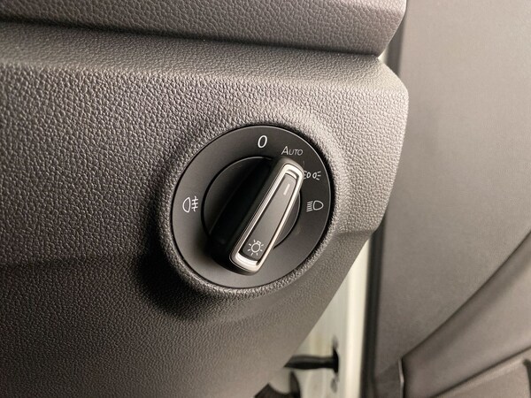 Used Volkswagen T-Roc 2023 for sale - 75894816: Photo 29