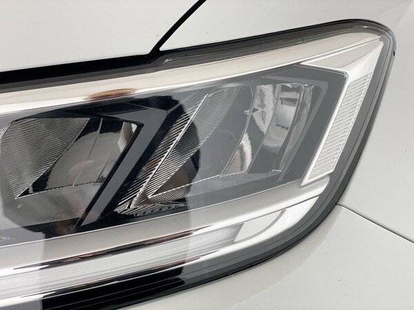Used Volkswagen T-Roc 2023 for sale - 75894816: Photo 32