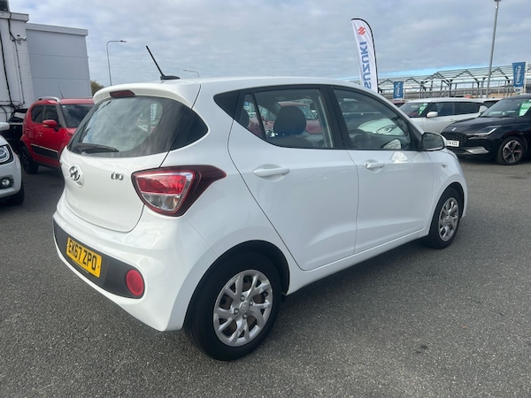Used Hyundai i10 2017 for sale - 76297633: Photo 7