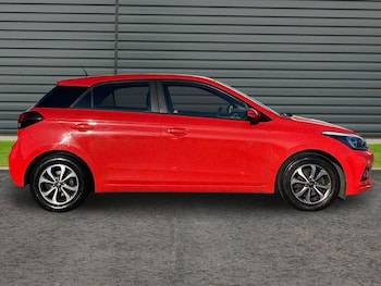 Used Hyundai i20 2019 for sale - 78218244: Photo