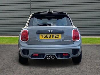 Used MINI Hatch 2019 for sale - 77240683: Photo