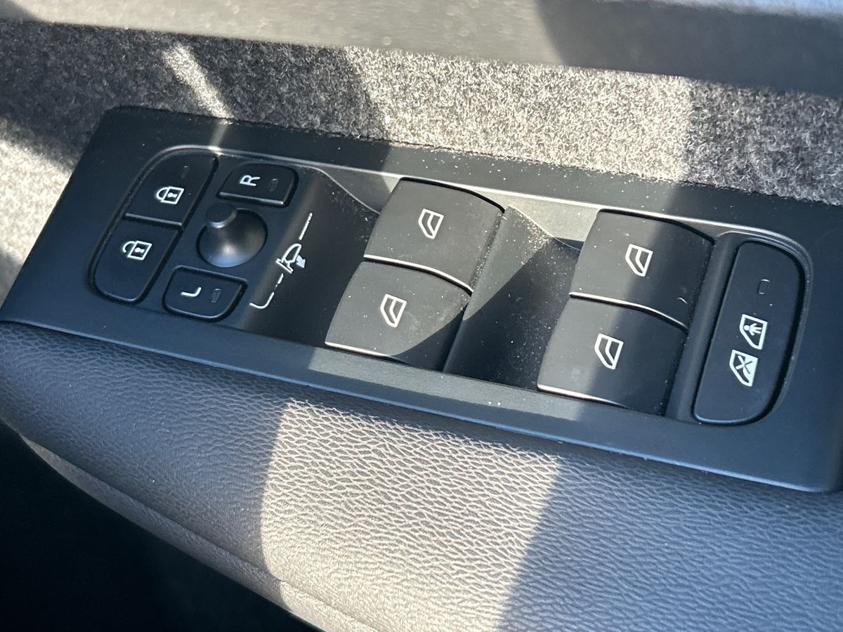 Used Volvo XC40 for sale - 78024974: Photo 15