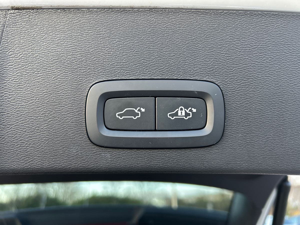 Used Volvo XC40 for sale - 78024974: Photo 23