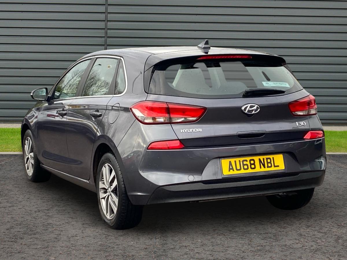 Used Hyundai i30 2018 for sale - 76805206: Photo 5