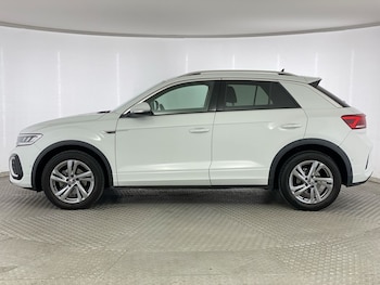 Used Volkswagen T-Roc 2023 for sale - 76461439: Photo
