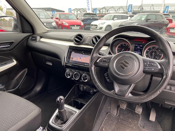 Used Suzuki Swift 2018 for sale - 76312111: Photo 6