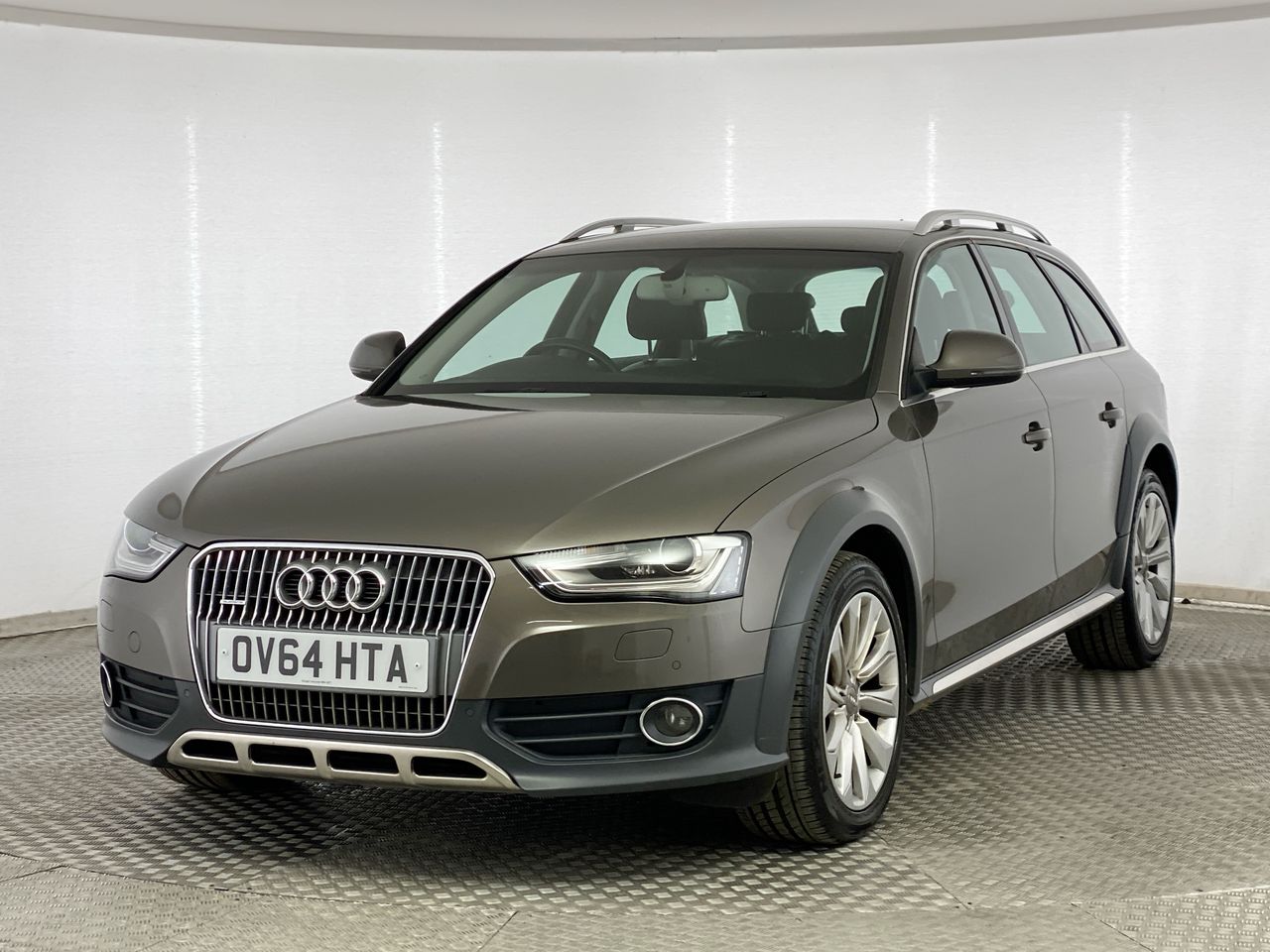 Used Audi A4 Allroad 2014 for sale - 76461437: Photo 3