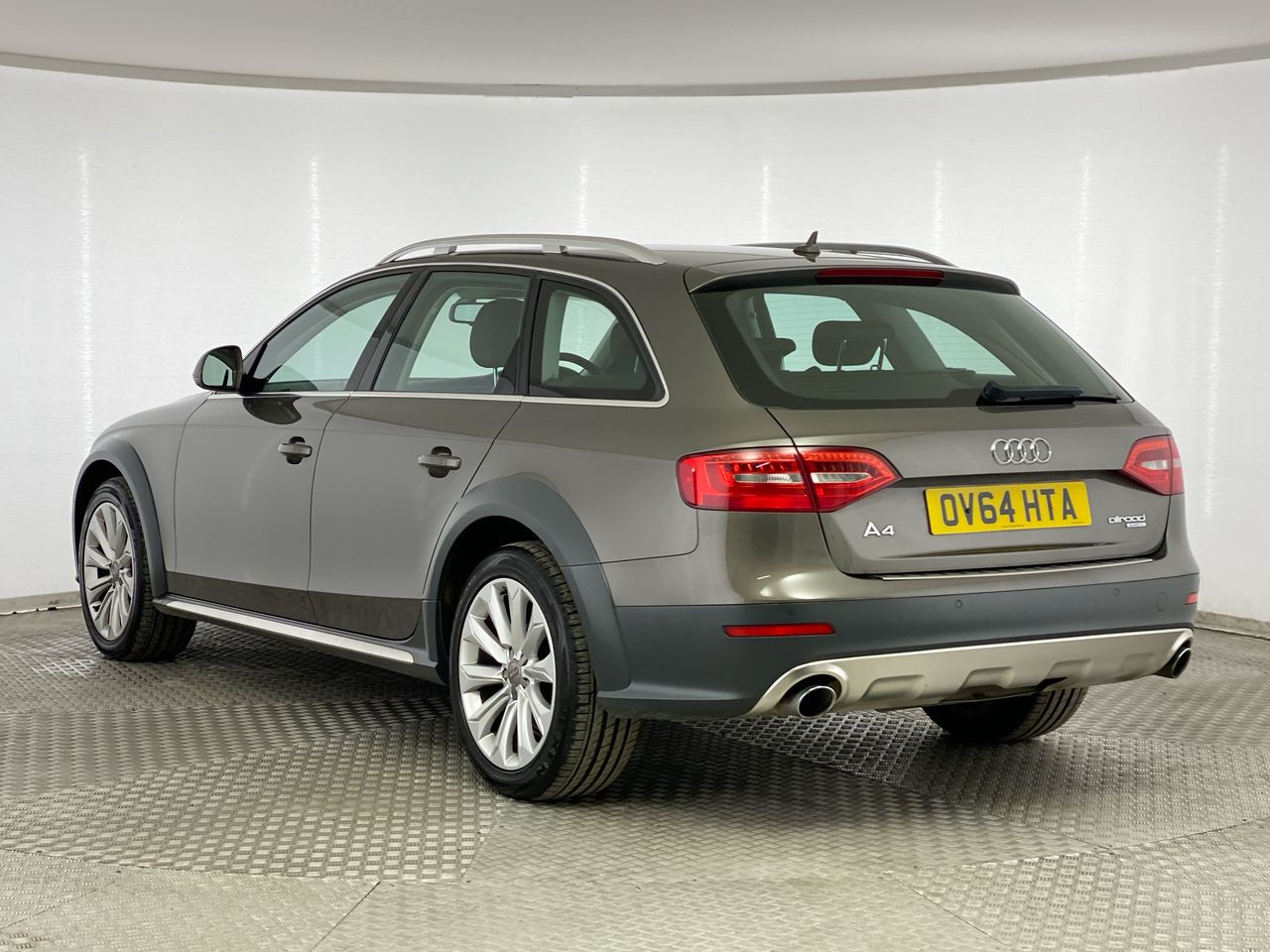 Used Audi A4 Allroad 2014 for sale - 76461437: Photo 5