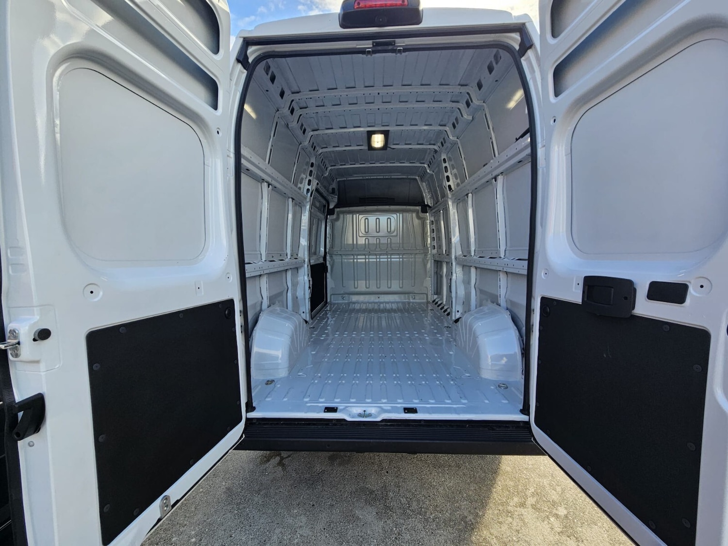 Used Toyota PROACE MAX 2024 for sale - 76390009: Photo 9