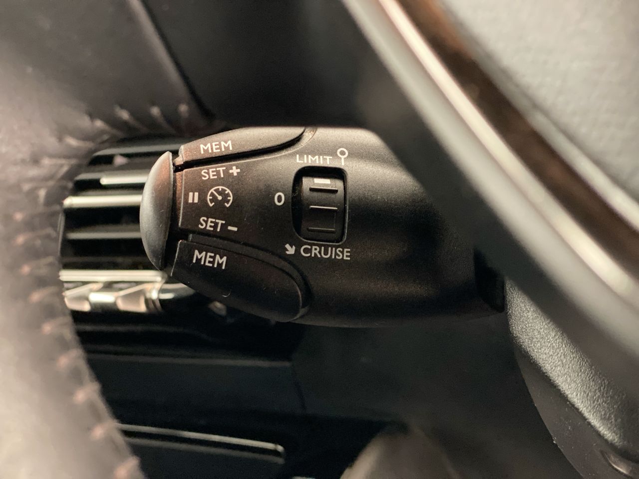 Used Peugeot 208 2022 for sale - 75783983: Photo 27