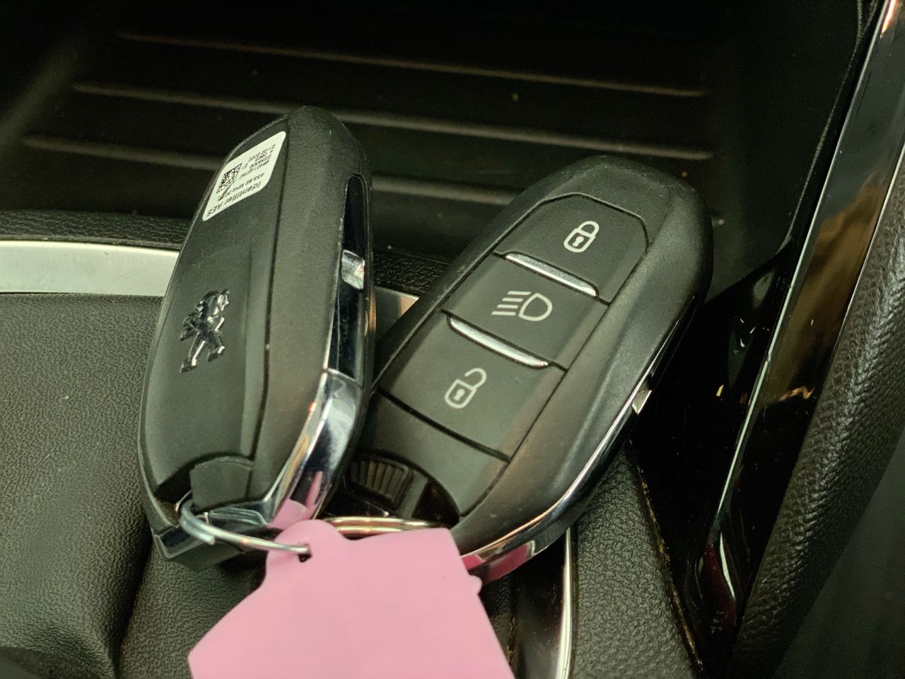 Used Peugeot 208 2022 for sale - 75783983: Photo 28