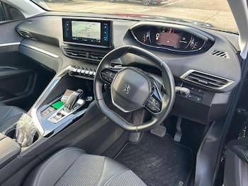 Used Peugeot 5008 2022 for sale - 76748853: Photo