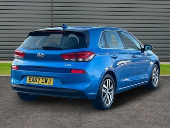 Used Hyundai i30 2017 for sale - 77149139: Photo