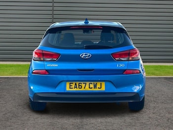 Used Hyundai i30 2017 for sale - 77149139: Photo