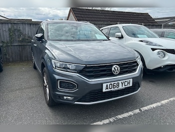 Used Volkswagen T-Roc 2019 for sale - 78107205: Photo
