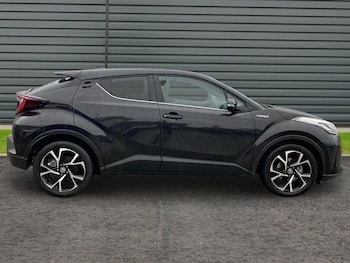 Used Toyota C-HR 2022 for sale - 77034174: Photo