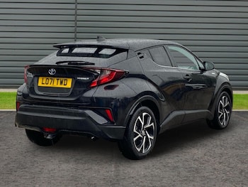 Used Toyota C-HR 2022 for sale - 77034174: Photo
