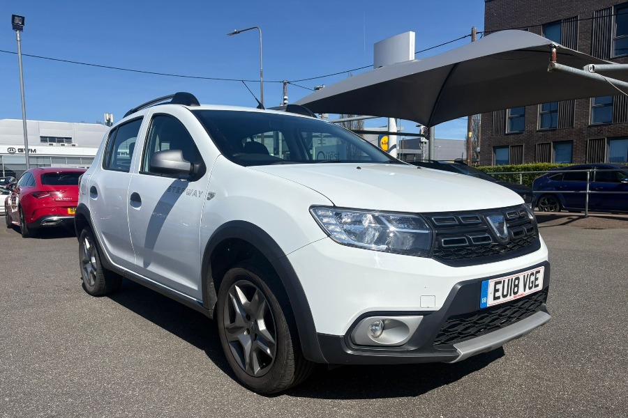 Used Dacia Sandero Stepway 2018 for sale - 78150452: Photo 1