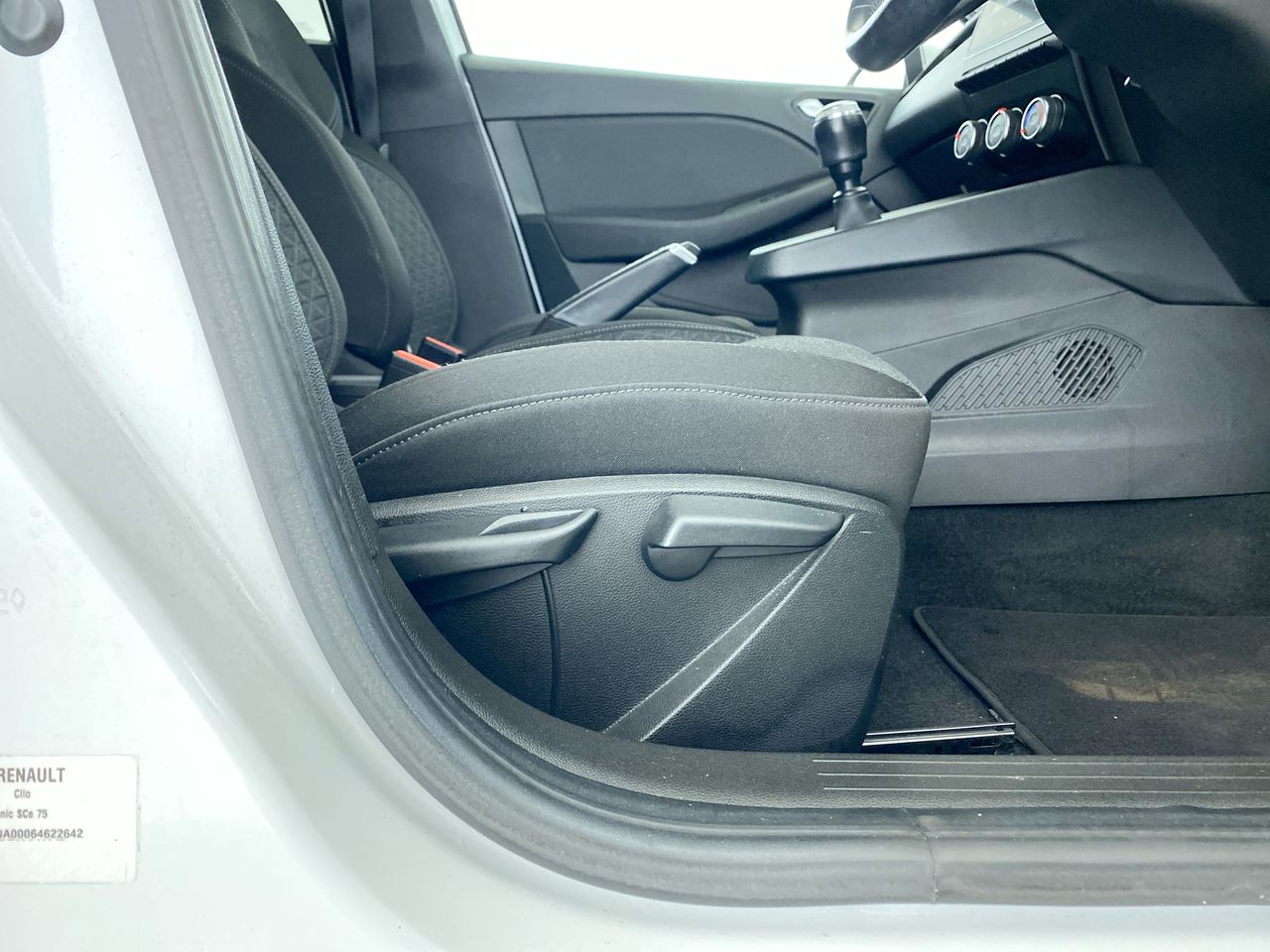 Used Renault Clio 2020 for sale - 76461504: Photo 14