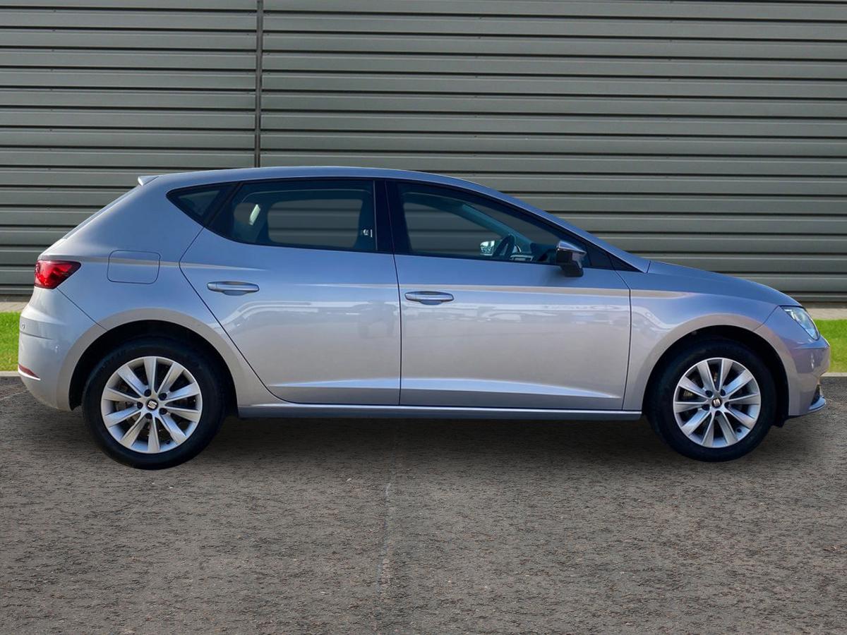 Used SEAT Leon 2019 for sale - 77609708: Photo 2