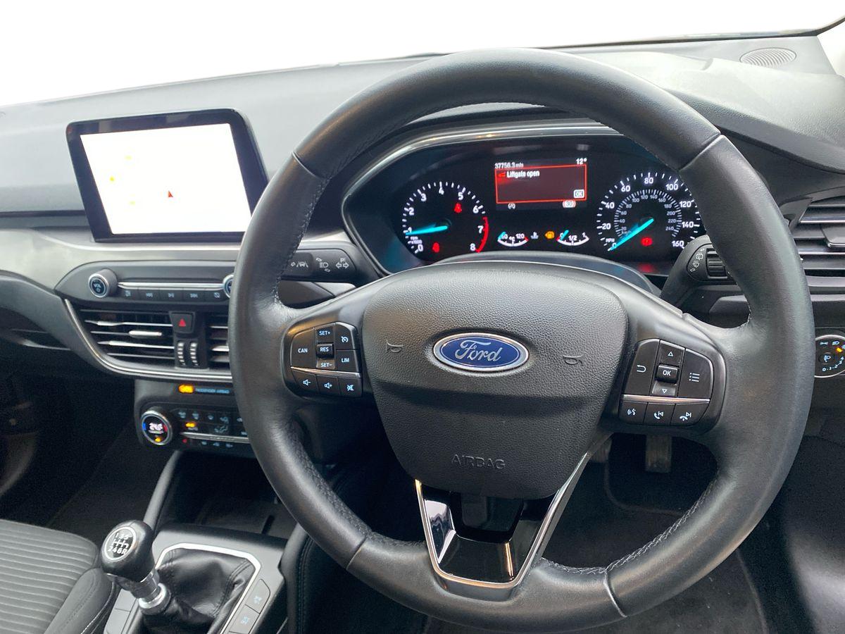 Used Ford Focus 2021 for sale - 76853665: Photo 10