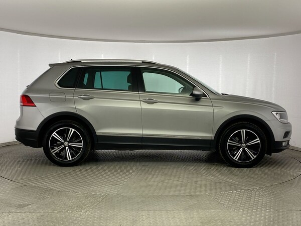 Used Volkswagen Tiguan 2017 for sale - 76112438: Photo 8