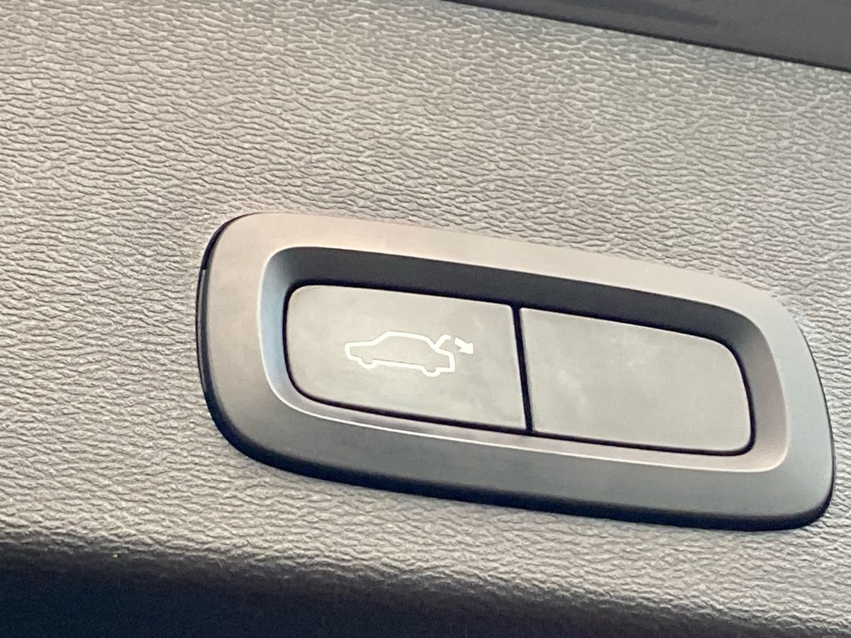 Used Volvo XC40 2020 for sale - 76542726: Photo 24