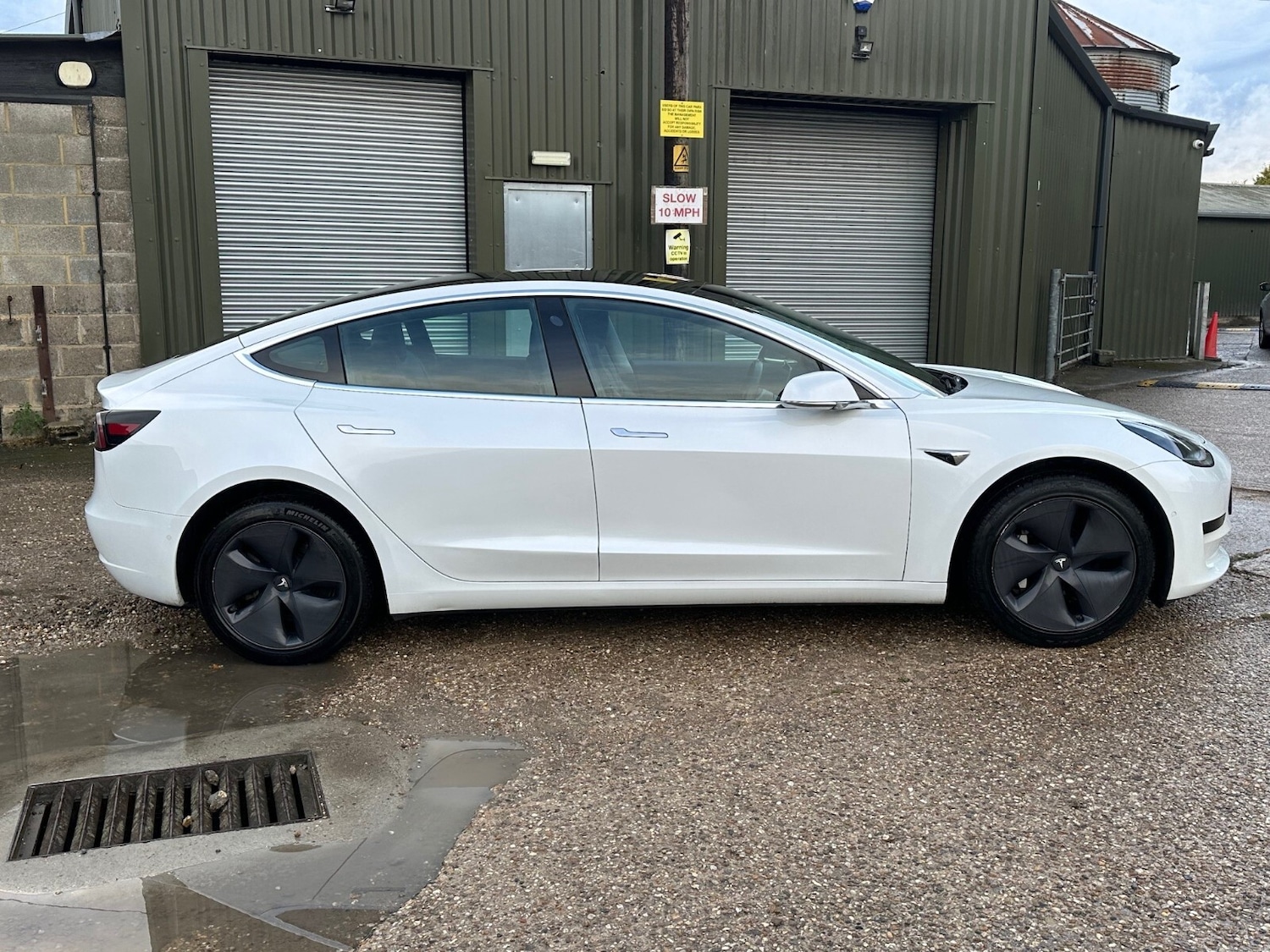 Used Tesla Model 3 2019 for sale - 76461431: Photo 3
