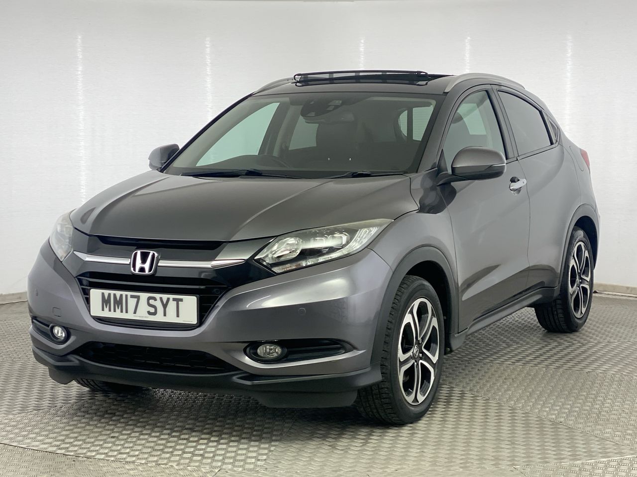 Used Honda HR-V 2017 for sale - 76461478: Photo 3