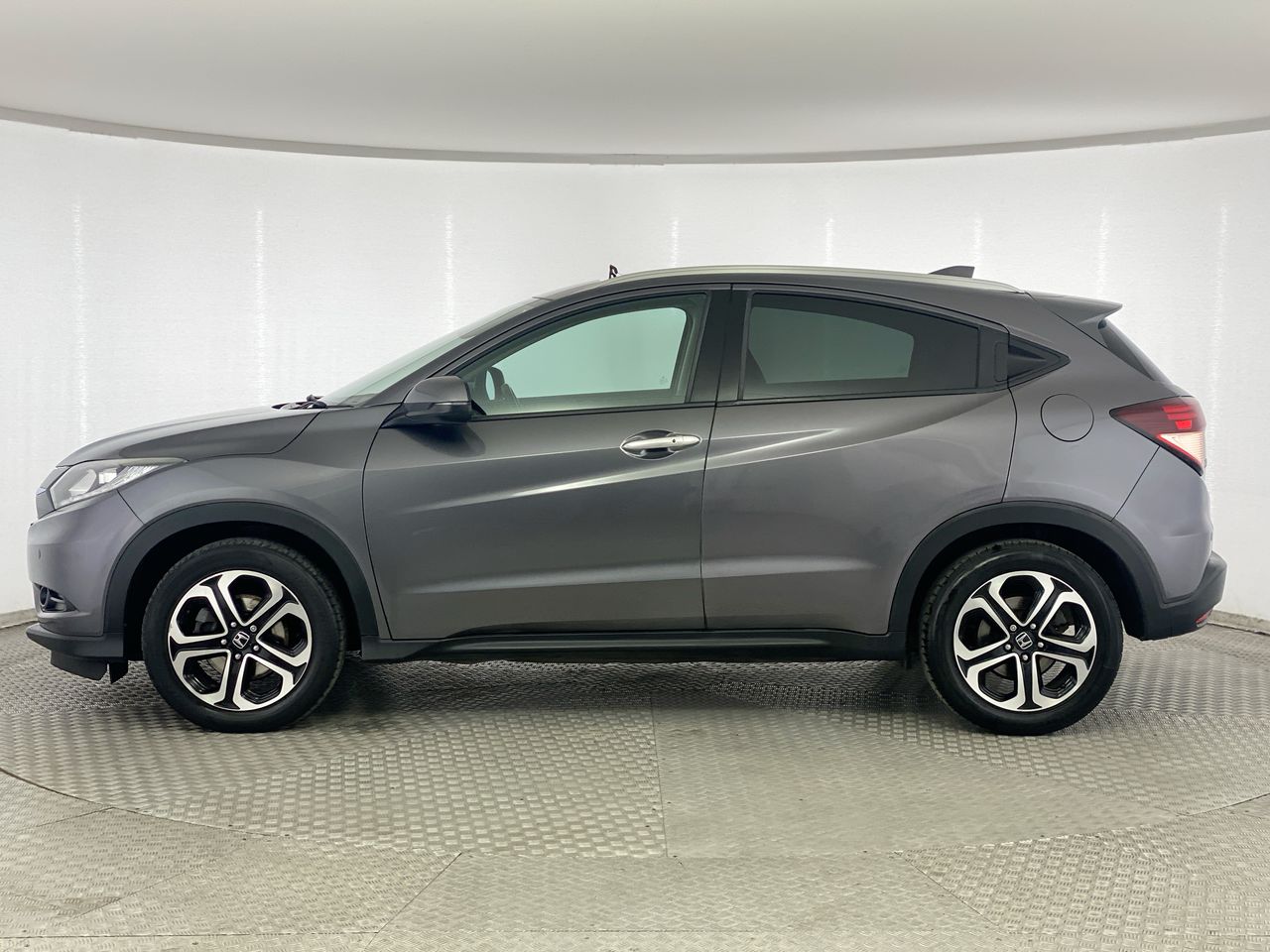 Used Honda HR-V 2017 for sale - 76461478: Photo 4
