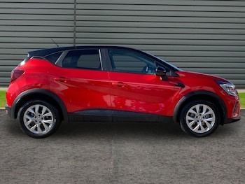 Used Renault Captur 2022 for sale - 77790073: Photo