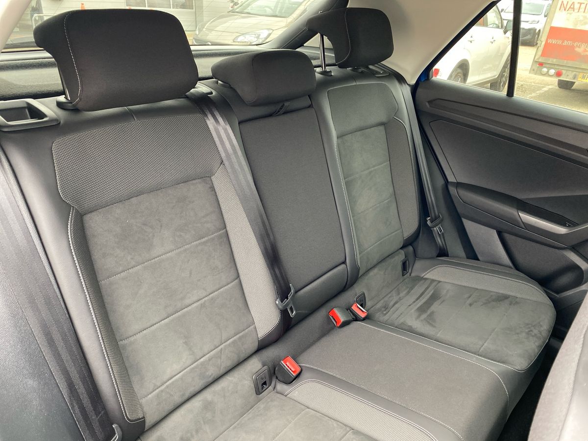 Used Volkswagen T-Roc 2022 for sale - 78012610: Photo 21