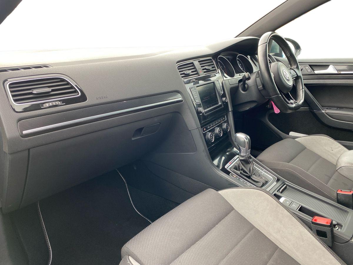 Used Volkswagen Golf 2016 for sale - 76612545: Photo 12
